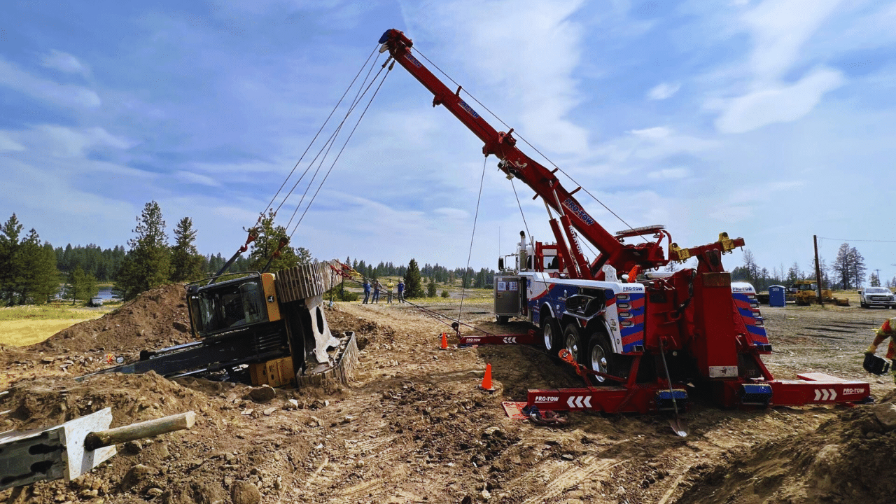 FleetEasy offers heavy-duty recovery for equipment and accidents