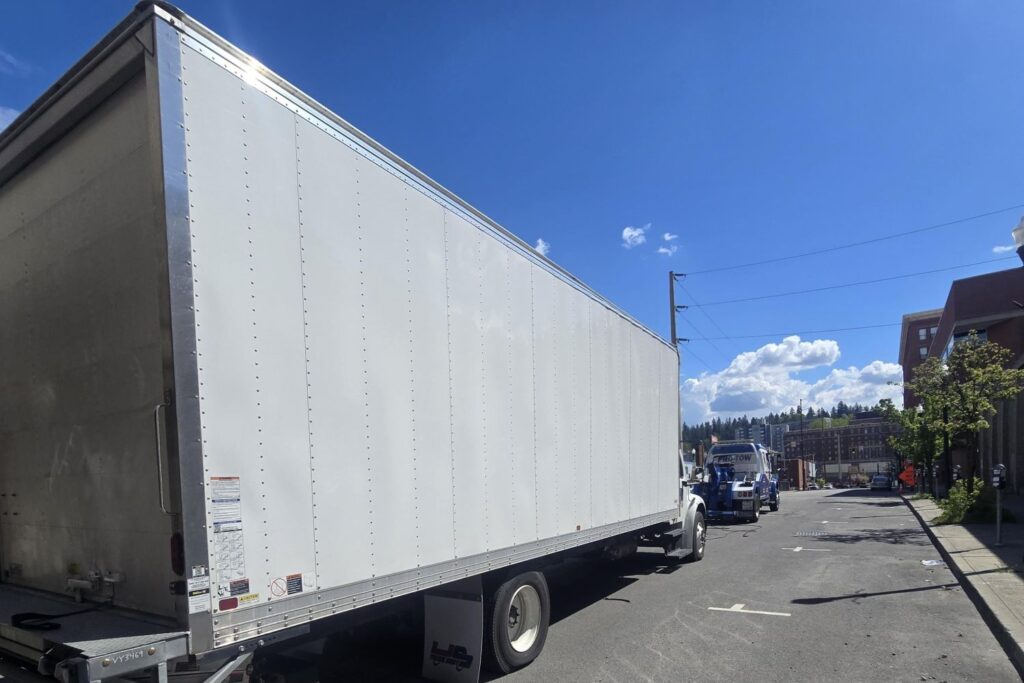 Box Truck Heavy-Duty Recovery in Spokane